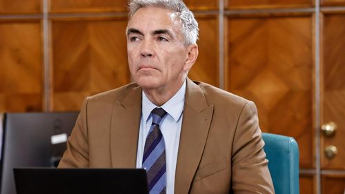Dragoș Anastasiu, nouă declarație împotriva declarațiilor de avere: Mă uitam şi la Administraţia Prezidenţială, că erau cele două fete cu care lucram şi care măcinau vreo două zile la declaraţia de avere. Nu mi se pare că acolo e problema noastră. În UE, nu toată lumea depune declaraţii de avere