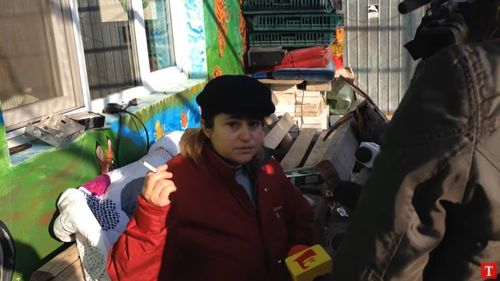 Patroana azilului din Păulești, acuzată că ținea legați de pat bătrânii, scapă de pedeapsă după zece ani de anchetă din cauza prescrierii faptelor / Unii dintre bătrâni erau grav bolnavi, plini de răni suprainfectate, neîngrijiți și chiar legați de pat