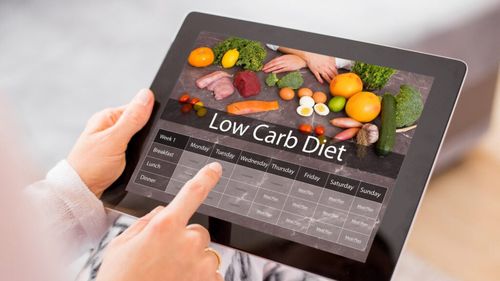 De ce nu slăbești, deși ai eliminat carbohidrații aproape în totalitate / Explicațiile specialiștilor despre dietele „low-carb”