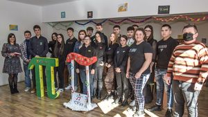 O elevă din Zalău a memorat 199 de zecimale ale constantei matematice Pi / A câștigat un concurs de Ziua Internațională a Numărului Pi