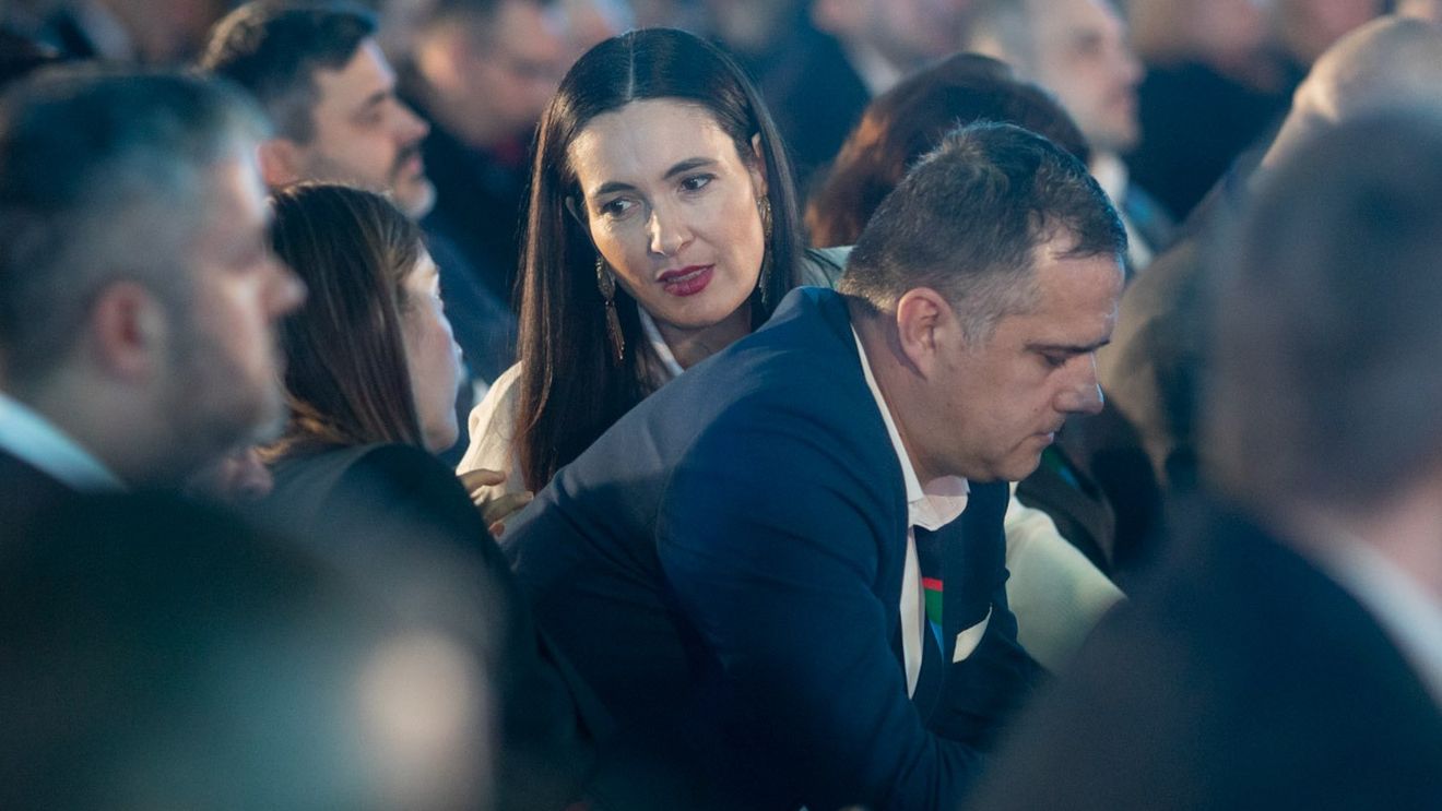 Mai mulţi membri USR Sector 1 nu o mai vor președinte de filială pe Clotilde Armand și susţin alt candidat la alegerile de peste două săptămâni, anunță unul dintre membri