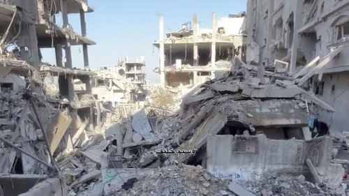 Mii de clădiri civile din Gaza, inclusiv spitale și școli, sunt distruse prin demolări controlate. Israelul susține că adăpostesc infrastructura teroristă a Hamas