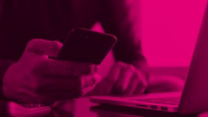 ANCOM: Amendă de 700.000 de lei pentru Telekom România/ Compania nu şi-a îndeplinit obligaţia de a acoperi cu servicii de voce cel puţin 98% din zonele locuite din țară
