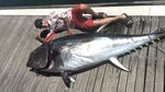 Un frizer italian a prins în Sardinia un ton de 168 de kilograme / „Unul dintre cele mai mari exemplare din mările noastre” / Tonul roșu poate trăi până la 40 de ani și poate atinge aproape 70 de kilometri pe oră