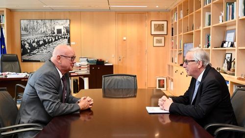 Ioan Mircea Pașcu va fi comisar european fără portofoliu / Juncker a refuzat să îi acorde locul lăsat vacant de Corina Crețu la Dezvoltare Regională