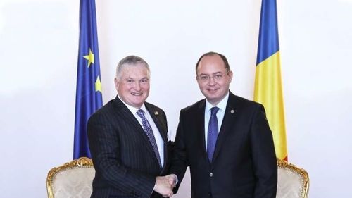 Ministrul Bogdan Aurescu a discutat cu ambasadorul SUA despre prioritățile comune pentru 2020, vize, securitatea energetică și securitatea cibernetică, cu accent pe 5G