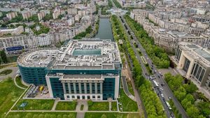Exemplarul original al Constituţiei din 1866, expus la Biblioteca Metropolitană din capitală / Documentul este considerat actul fondator al României moderne