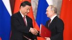 Putin, discuții cu Xi pentru creșterea exporturilor de petrol rusesc / China importă aproximativ 2,3 milioane de barili pe zi din Rusia