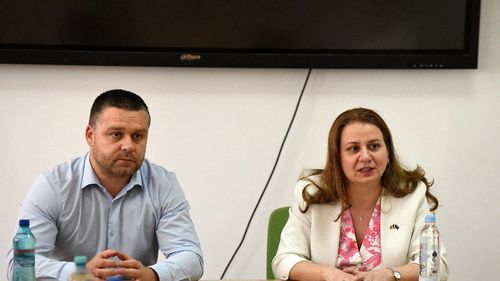 Ligia Deca s-a înscris în PNL. Ea a devenit membră a filialei Sector 6