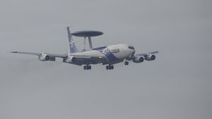 NATO desfășoară primele avioane AWACS în Lituania, pe fondul tensiunilor cu Rusia