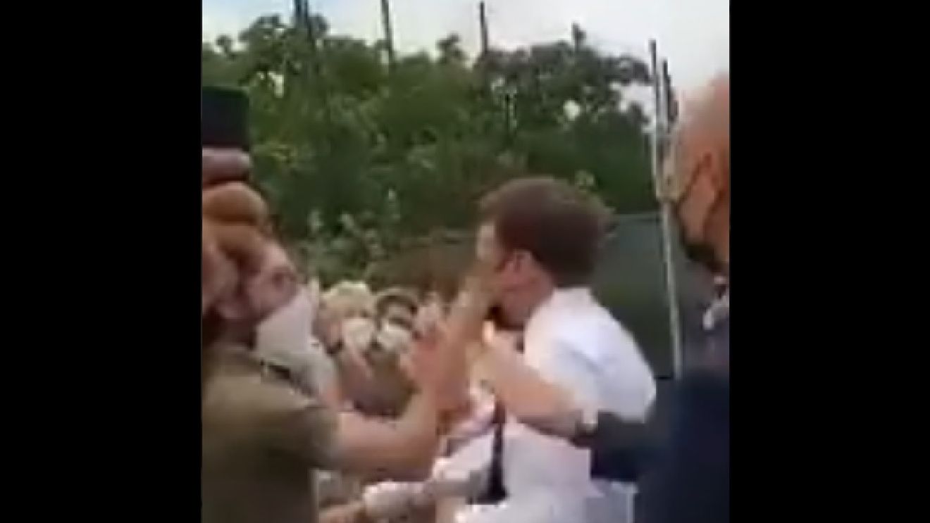 Bărbatul care l-a pălmuit pe preşedintele Emmanuel Macron este pasionat de Evul Mediu și este abonat la mai multe canale ale extremei drepte