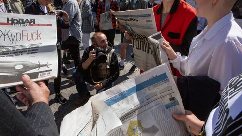 Ziarul rusesc independent Novaya Gazeta, al cărui redactor-șef a primit Premiul Nobel pentru Pace în 2021, anunță că își suspendă activitatea până la sfârșitul războiului, din cauza legislației ruse privind libertatea de exprimare