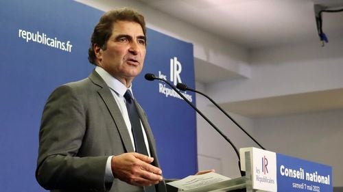 Franța: Republicanii (LR, centru dreapta) refuză să-l salveze pe președintele Emmanuel Macron care și-a pierdut majoritatea în Adunarea Națională în urma alegerilor parlamentare