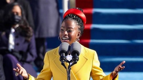 Poemele Amandei Gorman vor fi publicate în Franța / Tânăra poetă a făcut senzație la ceremonia de învestire a lui Joe Biden