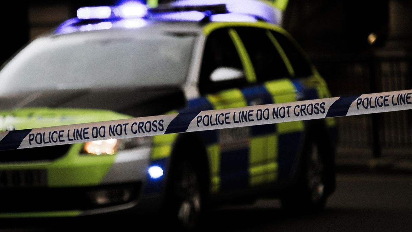 Polițist pus sub acuzare după ce o femeie de 22 de ani a fost ucisă de o mașină de poliție în Ajunul Crăciunului