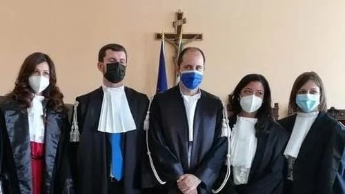 La Stampa: Primul judecător de origine română dintre judecătorii italieni este o femeie de 34 de ani
