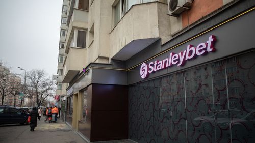 DOCUMENT Agenția Națională pentru Sport, executată silit pentru o datorie către o casă de pariuri / Deputatul USR Brian Cristian îi cere explicații premierului Ciolacu