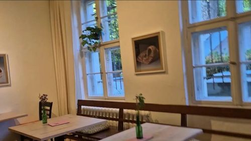 Cafenelele din cimitirele Berlinului/ Oamenii se adună după înmormântări pentru a mânca și a vorbi despre cei dispăruți