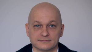 Top 5 măsuri educaționale cu impact. Dragoș Iliescu, expert în testare: Sunt școli care ignoră știința și merg pe o ideologie de genul "să lăsăm copiii să devină ce vor, să nu îi forțăm și anxietăm"