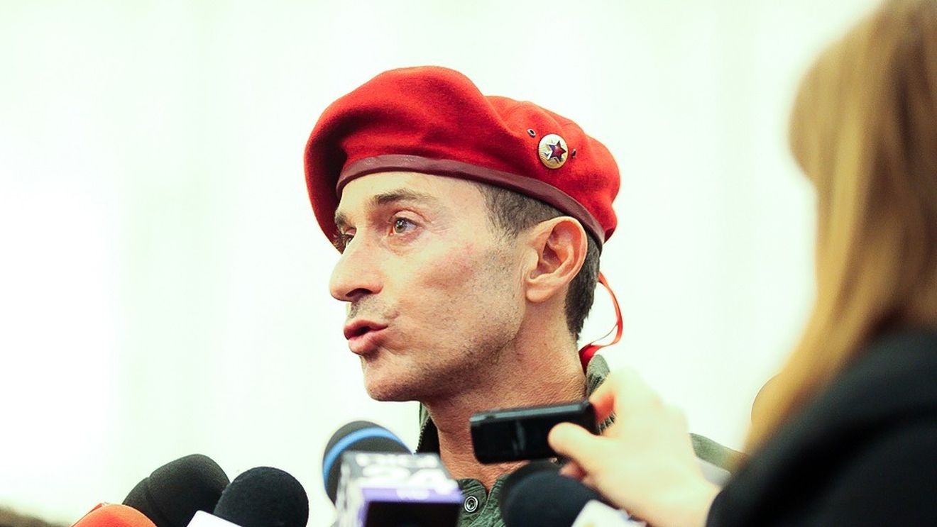 Radu Mazăre ajunge la București în jurul orei 20.10