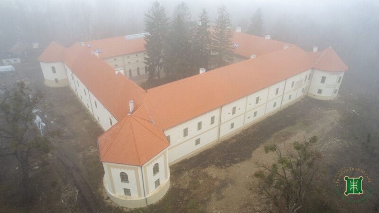 Renovarea castelului de la Gilău (Cluj-Napoca) a fost finalizată / Investiție de 30 de milioane de lei / Istoria castelului Rákóczi-Bánffy începe din secolul al XIII-lea