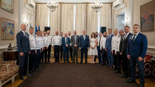 Polițiștii români implicați în capturarea narcotraficantului francez Mohamed Amra, decorați de statul francez