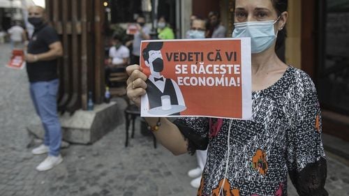 Reprezentanții Horeca cer decuplarea deschiderii restaurantelor de rata de infectare, sancțiuni mai dure pentru cei care nu respectă regulile și o singură instituție care să le controleze activitatea