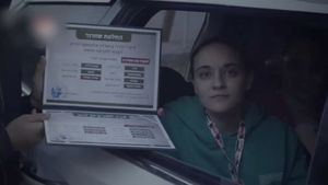 Hamas difuzează un videoclip de propagandă cu eliberarea celor trei femei pe care le-a ținut ostatice timp de 15 luni