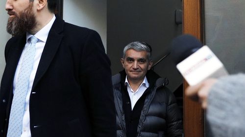 Primarul din Sinaia rămâne sub control judiciar / Este acuzat de DNA că ar fi fi primit șpagă de la Nordis ca să elibereze un PUZ / DNA nu a cerut arest preventiv pentru Vlad Oprea / Ar fi fost denunțat de Vladimir Ciorbă, anchetat la rândul său de DIICOT