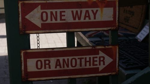 Actualul blocaj al guvernului federal a devenit cel mai lung din istoria SUA. Costurile mari ale confruntării dintre Trump și democrați