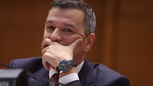 Grindeanu: Am vorbit cu Cristian Anton „în urmă cu câteva luni, cu câteva săptămâni” / „Dacă vă uitați în rechizitoriu, nu apare niciunde numele de Sorin Grindeanu” / „Nu am nicio emoție”