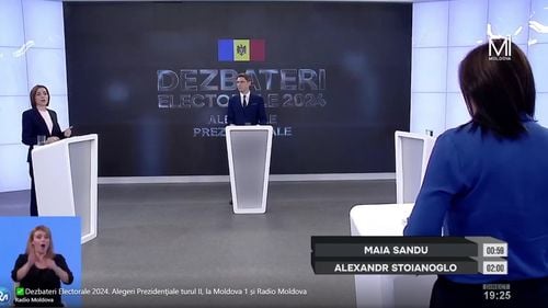 VIDEO Maia Sandu a început a doua dezbatere prezidențială cu un mesaj în limba rusă / Alexandr Stoianoglu, candidatul pro-rus, a refuzat să mai vină la dezbatere după ce a fost pus în dificultate de mai multe ori în prima întâlnire