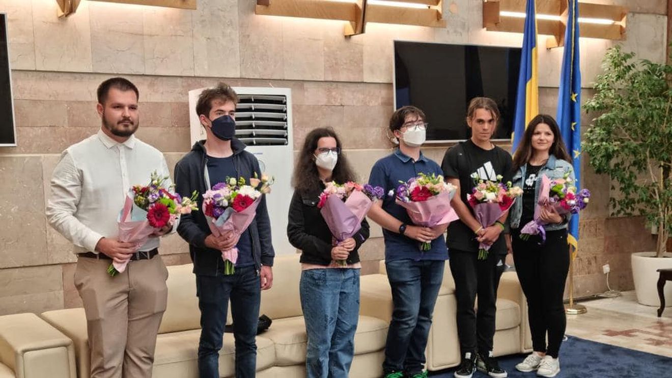 Echipa de elevi a României, locul al treilea la Olimpiada Internaţională de Lingvistică