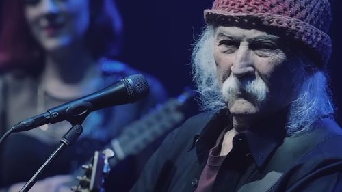 VIDEO Legenda rock americană David Crosby a murit la vârsta de 81 de ani /  În afara scenei, Crosby a avut mai multe conflicte cu forțele de ordine din SUA, inclusiv o arestare în 1982 pentru acuzații legate de droguri și arme
