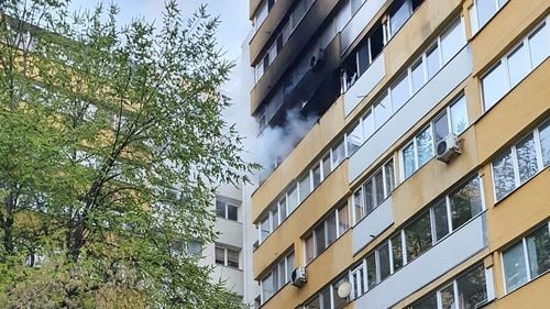 UPDATE Incendiul la blocul din zona Doamna Ghica a fost lichidat, o persoană a ajuns la spital