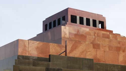 Coadă la Mausoleul lui Lenin din Moscova, pe fondul zvonurilor că ar putea fi ultima zi în care se poate vizita