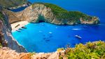Grecia va extinde plaja Navagio din insula Zakynthos, pentru a proteja epava care a făcut-o celebră