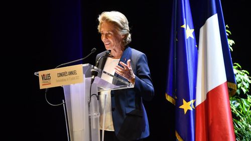 Personalităţi publice franceze îl acuză pe noul ministru al Coeziunii Teritoriale, Caroline Cayeux, de remarci „homofobe”