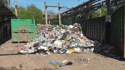 Șeful Gărzii de Mediu: Mii de tone de deşeuri depozitate intr-o pseudostaţie de sortare la Platforma Nitramonia în judeţul Braşov