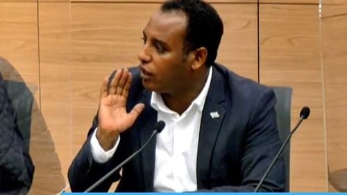 Deputatul israelian care a comparat regulile COVID cu politicile naziste: „Tot ce lipsește sunt lagărele de concentrare” a fost dat afară din ședința comisiei