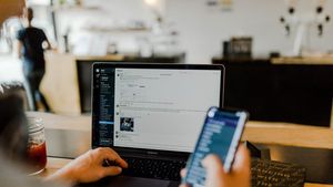 Condamnat penal în 2003 și trimis în judecată de DNA în două dosare pentru fraude cu fonduri europene, un om de afaceri oferă consultanță pentru digitalizare din bani PNRR unor spitale și primării