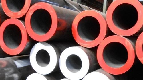 Senatoarea PSD Siminica Mirea solicită Guvernului măsuri pentru doblocarea conturilor TMK-Artrom, pe motiv că legal nu mai aparține vreunui oligarh rus vizat de sancțiunile UE