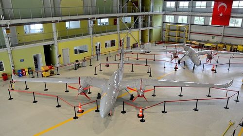 Ucraina și Turcia vor coopera pentru operarea dronelor Bayraktar / Un centru de comun va fi construit la Kiev