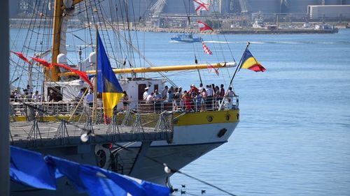 Sorin Grindeanu anunță că jumătate din cele 53 de instituții coordonate de Ministerul Transporturilor vor dispărea. Vor fi comasate instituțiile de control sau certificare pe domeniile naval și feroviar