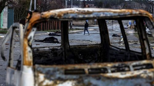 Alți trei civili găsiți împușcați în cap și îngropați în regiunea Kiev, anunță autoritățile ucrainene