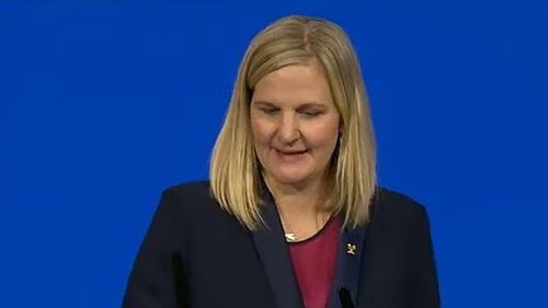 Kirsty Coventry, în istorie - Prima femeie aleasă în funcția de președinte al Comitetului Internaţional Olimpic