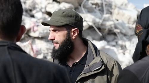 Cine este Abu Mohammed al-Julani, liderul rebelilor care au dărâmat regimul Bashar al-Assad din Siria / Fost membru al-Qaeda, închis de americani timp de cinci ani / Organizația sa, Hayat Tahrir al-Sham, este etichetată drept organizație "teroristă" de către ONU