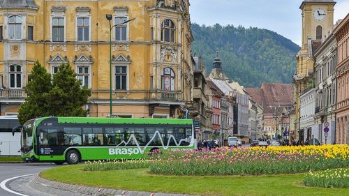 Primăria Braşov, finanţare de 5 milioane de franci de la Guvernul Elveţiei pentru eficientizarea energetică şi modernizarea sediului operatorului de transport public RATBV