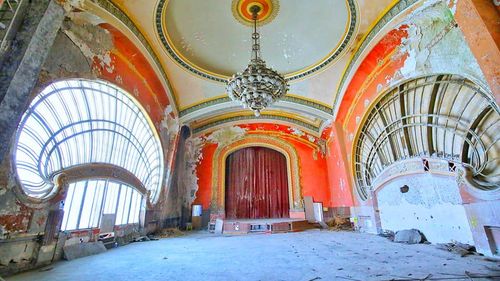 FOTO Cazinoul din Constanța, în stare mult mai gravă decât s-a anticipat: Mediul marin și lipsa de intervenție a autorităților timp de 30 de ani au adus monumentul în pragul prăbușirii/ Specialiștii: ”Va fi necesară o suplimentare a bugetului, dar durata de execuție se va respecta”