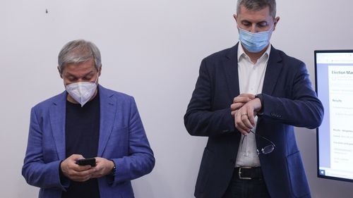 Barna, atac la Cioloș în scandalul din Iași: ”Îi cer domnului Chirica să-și dea demisia. Acest mesaj trebuia să vină de la președintele USR. Dar Dacian e ocupat cu altele”